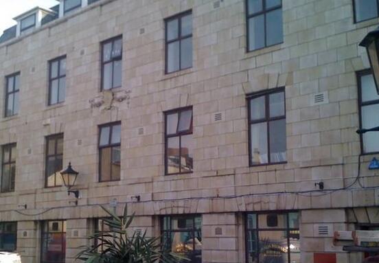 Meeting room for rent on Salubrious Passage, Wind St, SA1 3RT Swansea